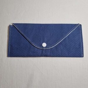Pochette chéquier bleu à pois