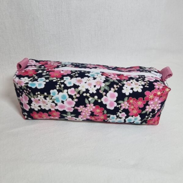 trousse école simple fleurs roses