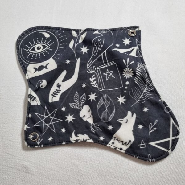 serviette hygiénique lavable witch