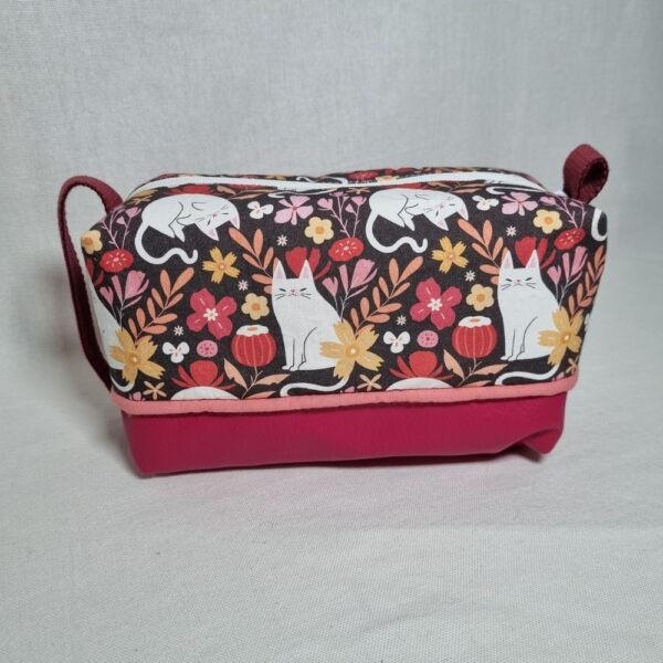 Trousse de naissance chats fleuris