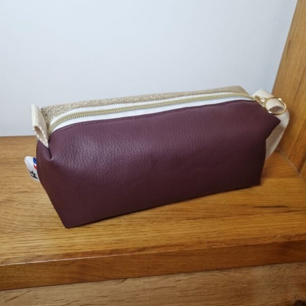Trousse BOOBS brillant et lie de vin – Image 2