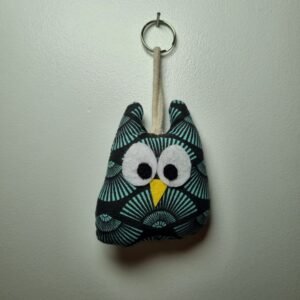 Porte clé chouette éventails bleus et noirs