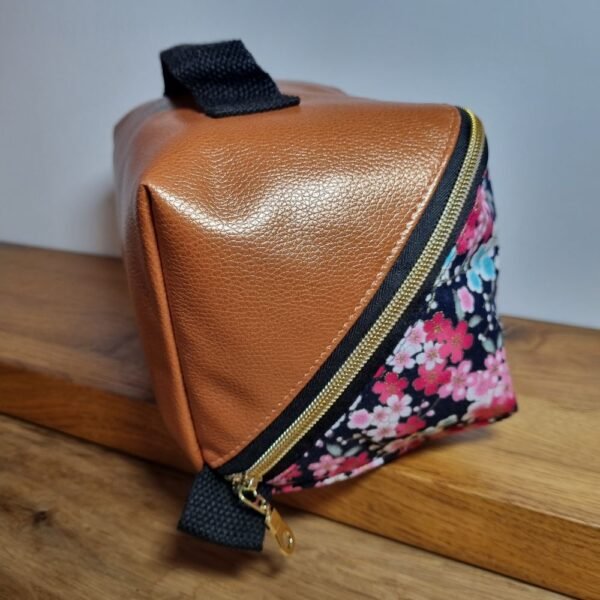 Trousse grande ouverture Fleurs brillantes – Image 2