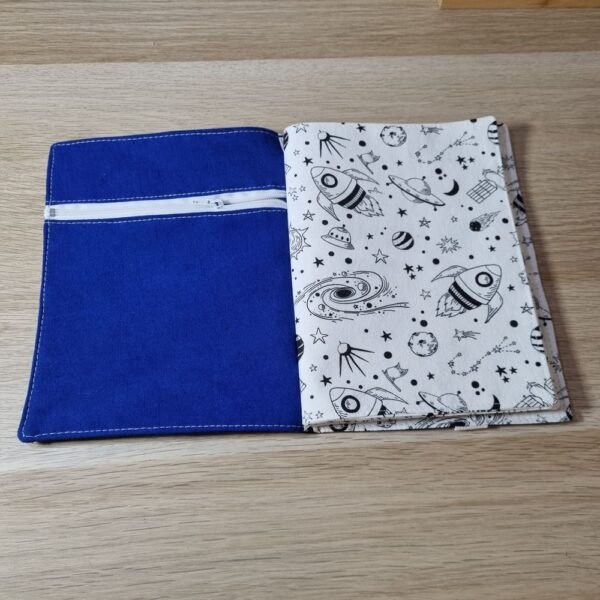 cahier de coloriage Univers – Image 2