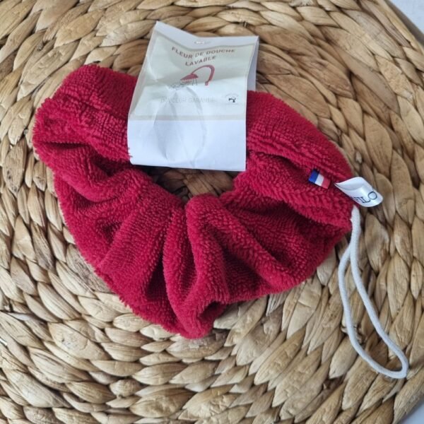 Fleur de douche lavable rouge