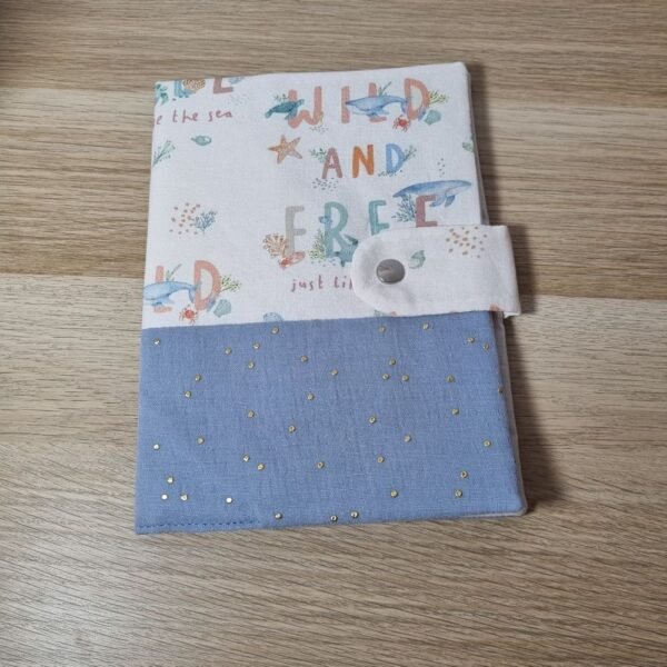Protége carnet de santé Wild and Free