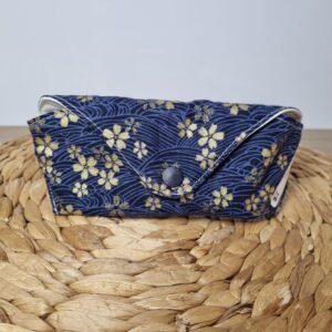Etui à lunettes fleurs brillantes bleues